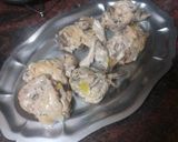 Foto del paso 5 de la receta: Muslos de pollo en salsa con peras