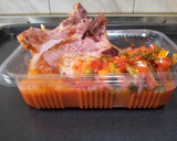 Foto del paso 8 de la receta: Cena rápida de chuletas de Sajonia con tomate y pimientos
