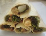 Foto langkah ke 2 dari resep Kebab Sosis Roti Tawar.