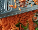Foto del paso 1 de la receta: Pasta con verduras y langostinos con salsa de soja