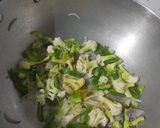 A picture of step 5 of Rain and Maggi bowl.