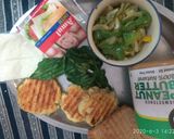 A picture of step 3 of Aloo tikki veggies sandwich.