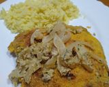 Foto del paso 5 de la receta: Chuletas de cerdo rehogadas con harina y polenta. 💣