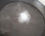 A picture of step 1 of Ragi Roti.