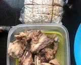 Foto langkah ke 1 dari resep Terik tahu, tempe, telur puyuh, ayam (MPASI 1+).