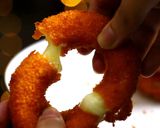 A picture of step 6 of Mozzarella Onion Rings.