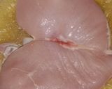 صورة لخطوة 1 من وصفة طعام جزائري بالمرقة الحمراء بصدر الدجاج 🐔♥️😱😍