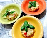 Foto del passaggio 4 della ricetta Fresco cous cous al pesto, con pomodori, formaggio e uova