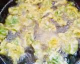A picture of step 3 of Spinach pakoda.