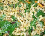 A picture of step 2 of Fried pasta.