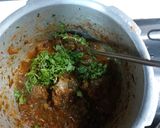 A picture of step 1 of Mutton spinach.
