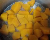 Foto langkah ke 1 dari resep Kue Talam Labu Kuning.