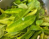 Hình bước làm 1 của món Gà Nấu Lá Cóc