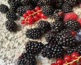 Une image de l'étape 2 de Les Glaçons fêtent les 🍎fruits 🍉🍇🍒🍓🍋.