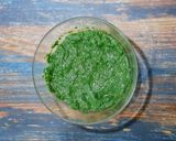 A picture of step 2 of Palak Chicken.