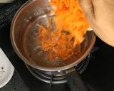 A picture of step 5 of Paneer shawarma roll.
