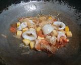 รูปขั้นตอนการทำที่ 2 ของ ผัดไท วุ้นเส้น / เส้นจันทร์ ทะเล