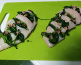 Foto del paso 2 de la receta: Pechuga rellena a la salsa de roquefort