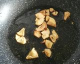 Foto del paso 3 de la receta: Huevos con patatas en adobillo