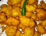 मूंग दाल के पकौड़े (moong dal ke pakode recipe in Hindi) रेसिपी चरण 7 फोटो