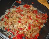 Foto del paso 4 de la receta: Empanadas con carne de parrillada desmechada