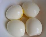 Foto langkah ke 1 dari resep Semur Telur Tahu Kecap.