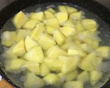 รูปขั้นตอนการทำที่ 3 ของ มันบดสูตรง่ายที่สุดในโลก🥔🧂