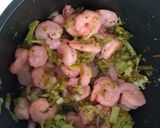 Foto del paso 4 de la receta: Salsa blanca con camarones y brócoli