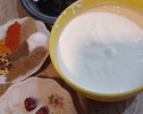 A picture of step 1 of Dahi wale baingan.