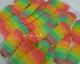 Foto langkah ke 6 dari resep Lidah Kucing Rainbow🌈.