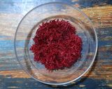 A picture of step 1 of Beetroot Raita.