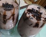 A picture of step 4 of Kitkat Shake