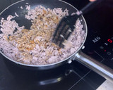 Foto del paso 4 de la receta: Tortilla trend con cerdo teriyaki, cebolla caramelizada, pepinillo encurtido y yema curada soja y PX