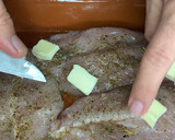 Foto del paso 2 de la receta: Pavo a las mil hierbas