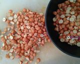 Foto langkah ke 1 dari resep Resep dan TIPS Rempeyek Peyek Kacang Tanah Renyah Anti Gagal.