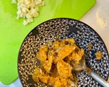 Foto langkah ke 3 dari resep Udang Goreng Saus Telur Asin.