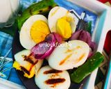 A picture of step 1 of Grilled Eggs.
