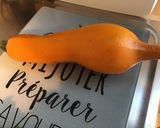 Une image de l'étape 1 de Courgette orange au céleri branche et curry.