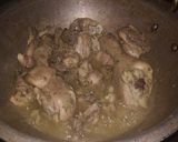 A picture of step 7 of Haryali chicken khrdai.