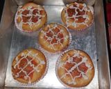 Foto langkah ke 5 dari resep Mini pizza mozzarela.