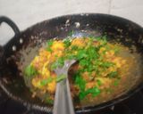 A picture of step 4 of Chatpate aloo ki sookhi sabzi.