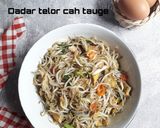 Foto langkah ke 4 dari resep Dadar telor cah tauge.