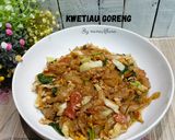 Foto langkah ke 8 dari resep Kwetiau goreng.