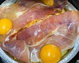 Foto del paso 1 de la receta: Huevos rotos con jamón airfryer