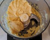A picture of step 5 of Mung Bean Cakes.