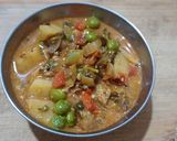 A picture of step 3 of Matar gajar mix vegetable curry.