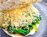 Foto del paso 2 de la receta: Quesadillas de acelga con queso fundido