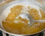 A picture of step 5 of Moong Daal Halwa.