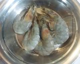 รูปขั้นตอนการทำที่ 1 ของ สลัดกุ้งย่าง