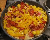 Une image de l'étape 4 de Œuf au plat pomme de terre chorizo.